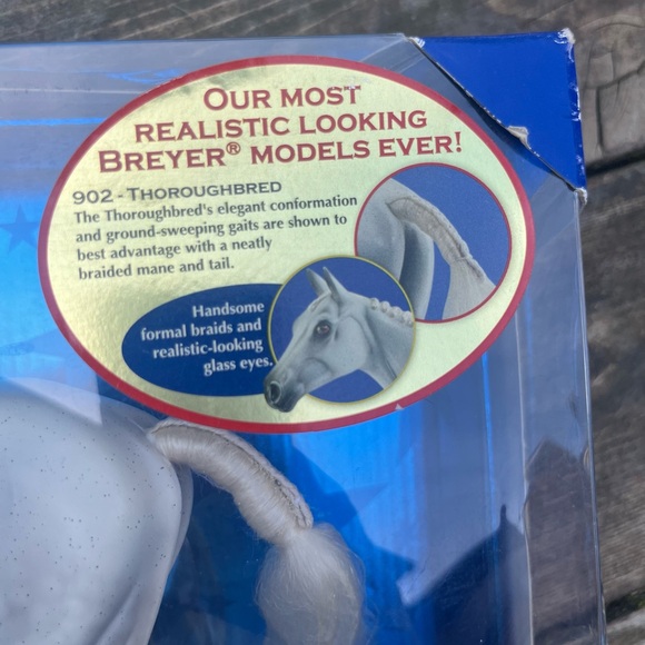 Breyer Best In Show Classics 902 Thoroughbred Sealed (box has some damage) - Picture 7 of 11